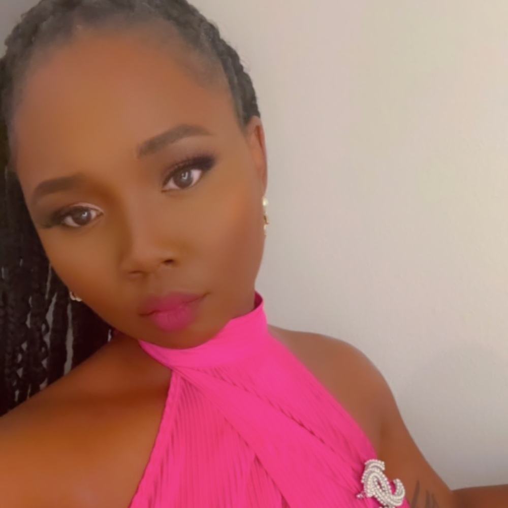 Meet your Posher, Malisea